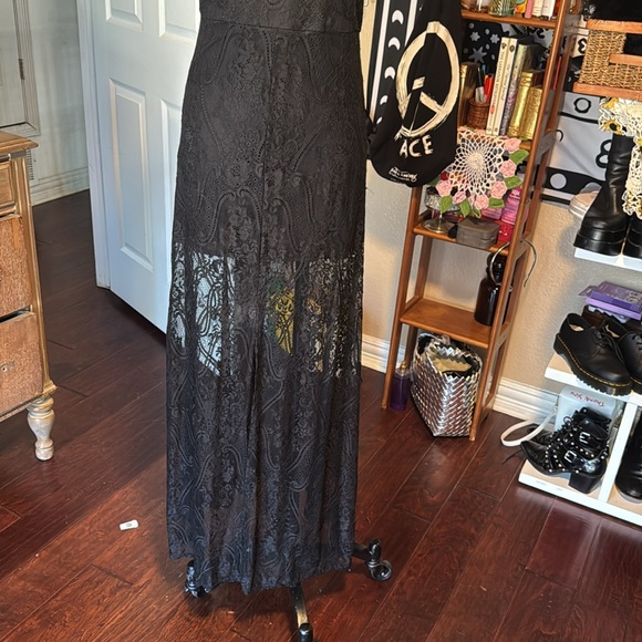 Fab’rik lace maxi dress mini slip underneath criss cross thin straps sexy slit - Picture 5 of 16